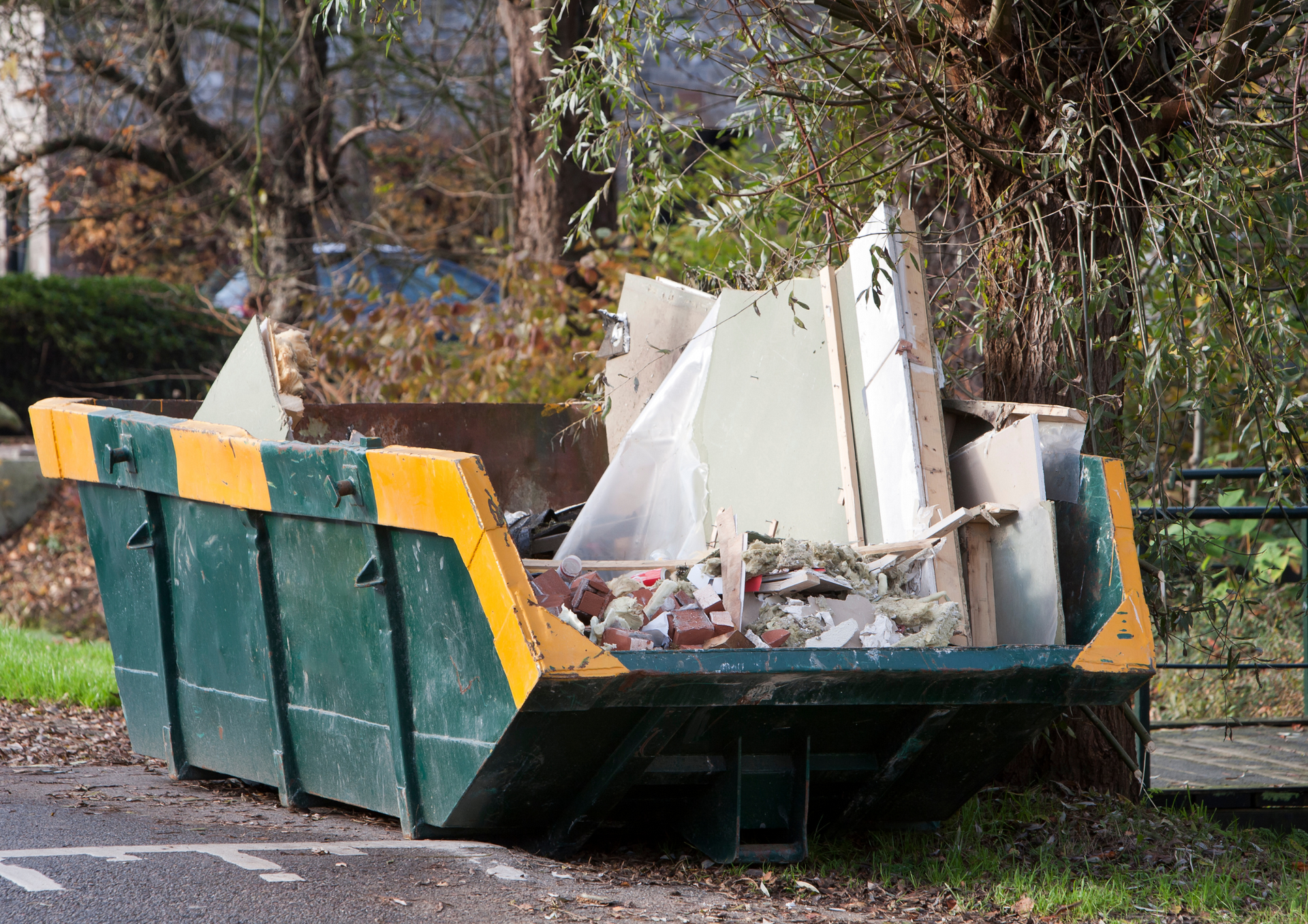 10 Essential Tips Before You Hire a Skip Near Me for Your Project