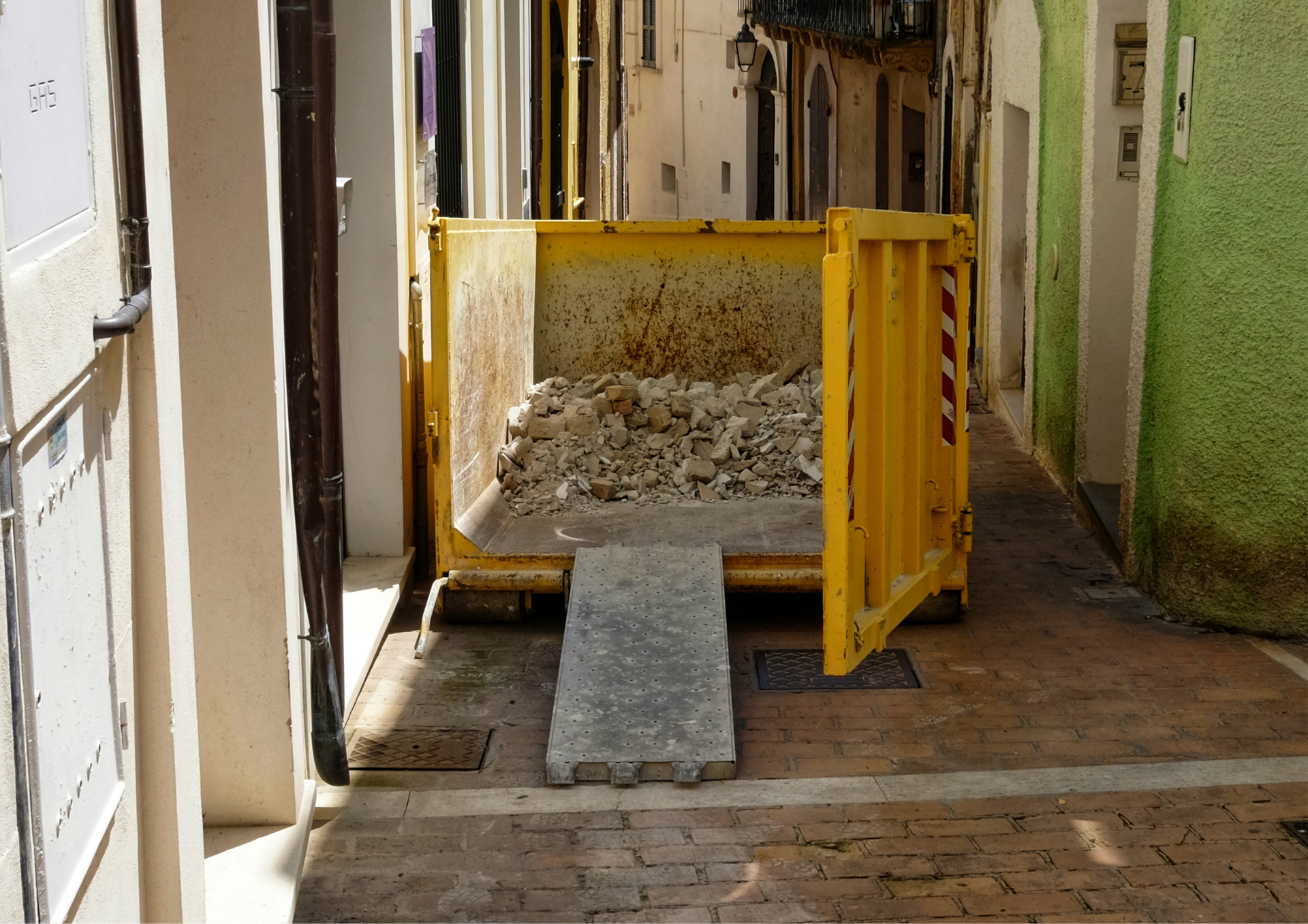 Customer Reviews: What You Need to Know About Skip Hire Services