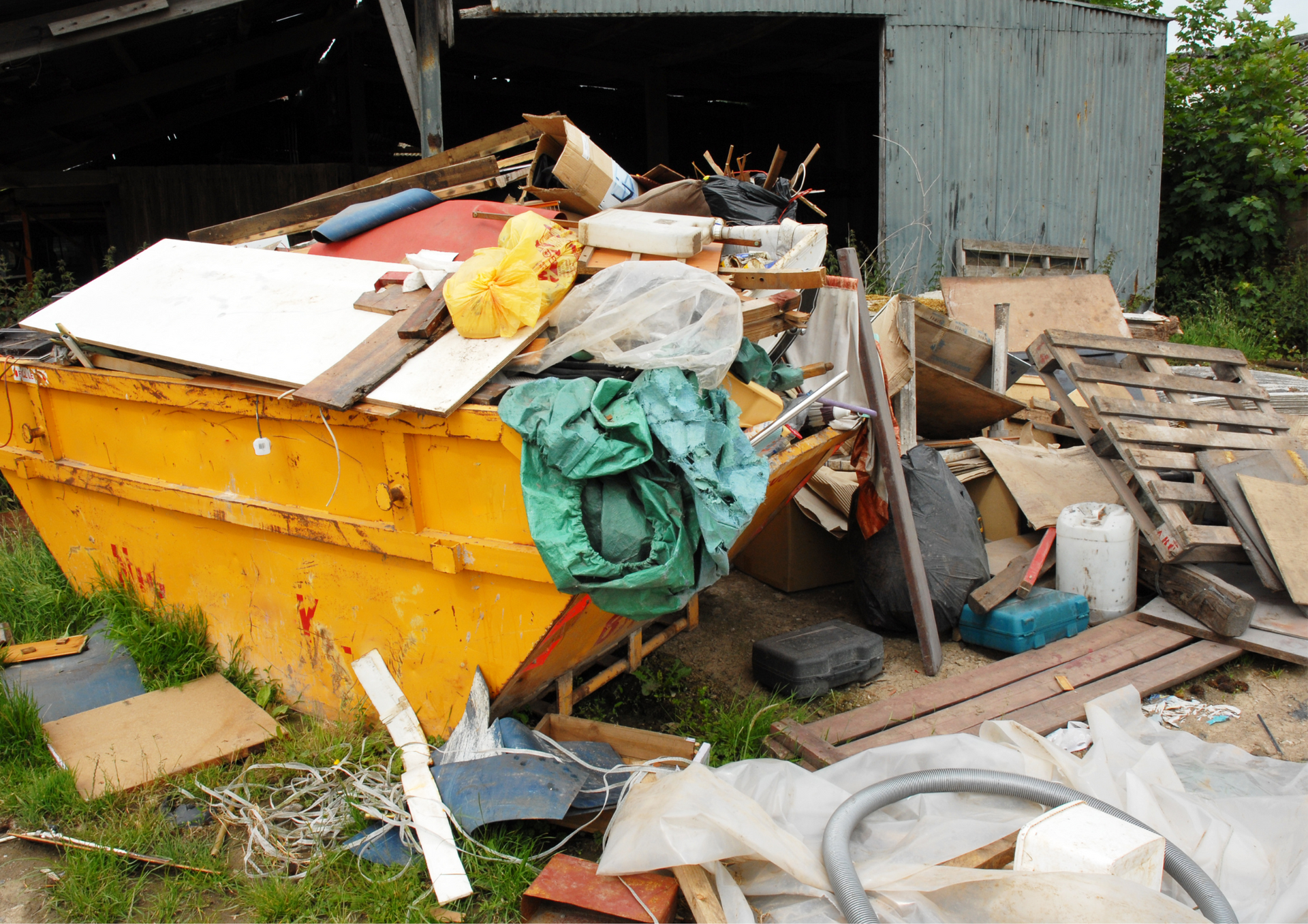 Book Skip Hire Early to Save Time, Cut Costs and Avoid Delays
