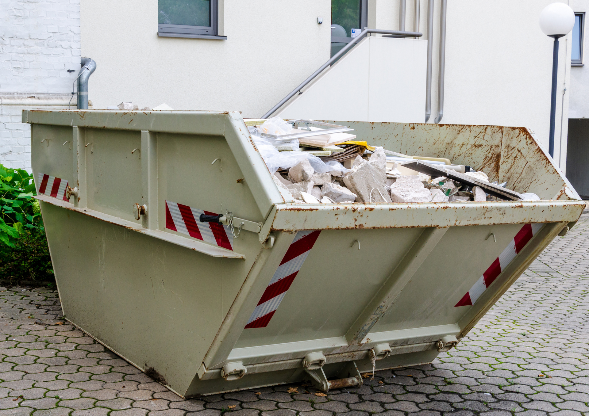 Efficient Waste Sorting Tips for Your Skip: Organise Like a Pro!